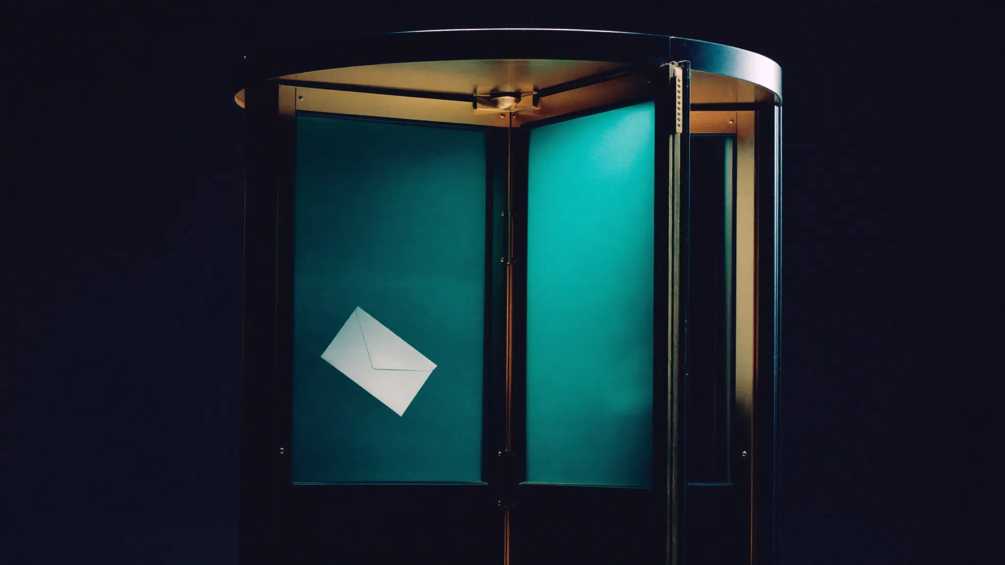 La busta nella porta girevole: appuntamenti con grandi aziende via cold email