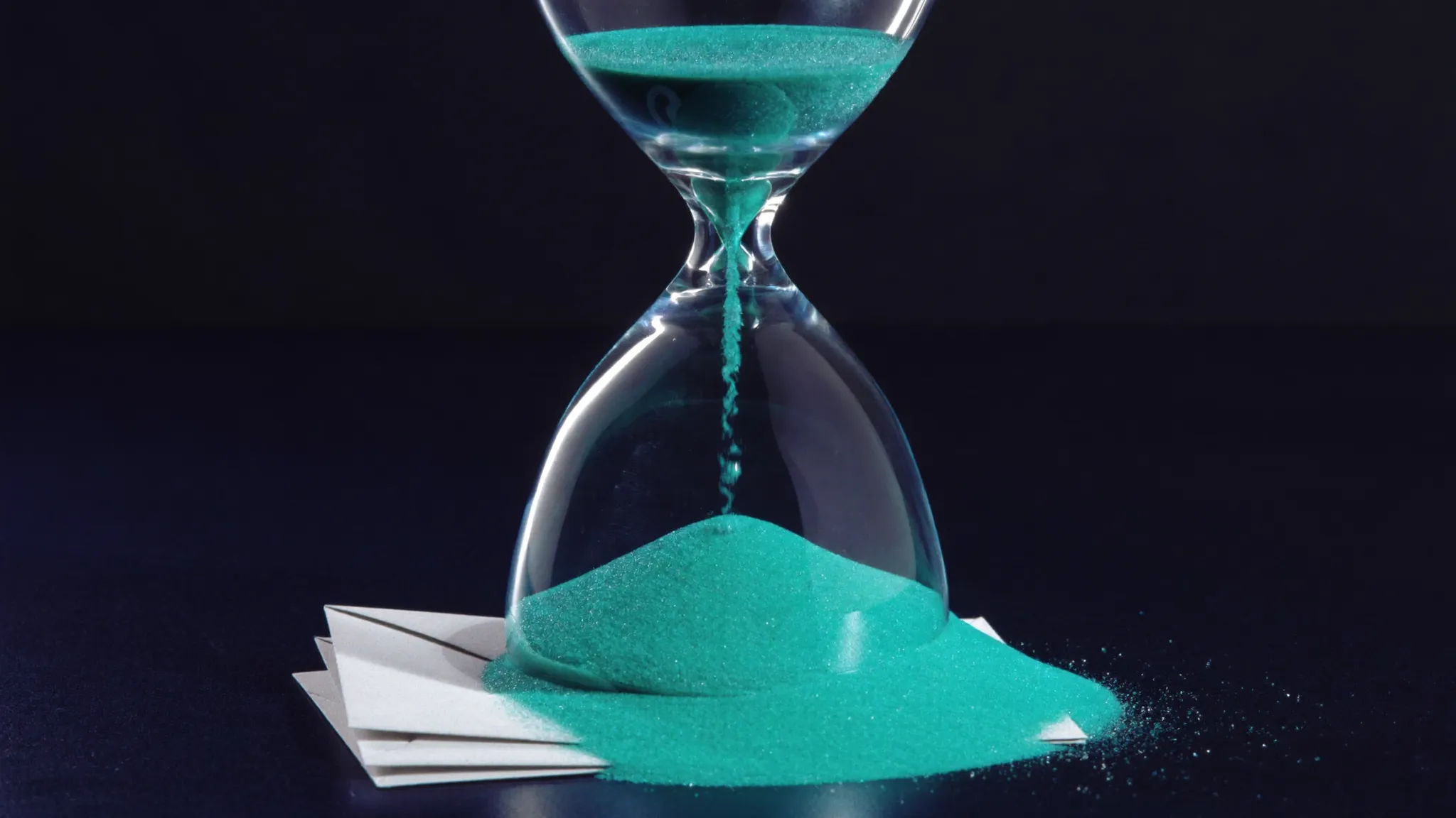 La clessidra della cold email: quanto tempo per i primi risultati